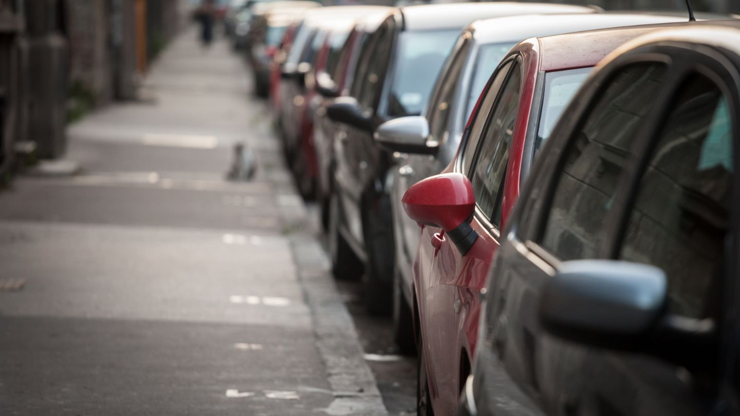 Techniques Taught in Driver's Ed to Master Parallel Parking